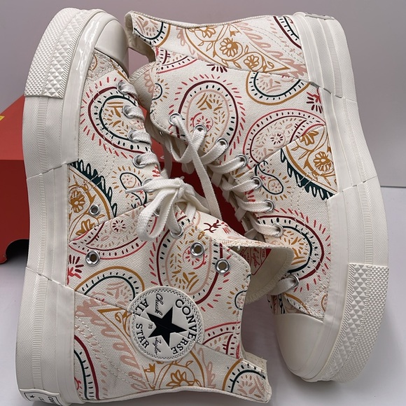 Converse Men’s High-Top Sneakers Platforms A08172C
CHUCK 70 PLUS HI
EGRET/BLPINK - Picture 11 of 16